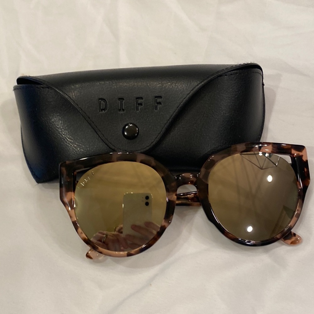Diff Penny Sunglasses
